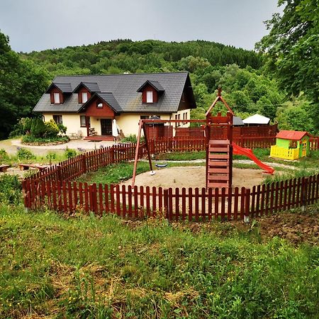 Zakole Sanu Villa Dubiecko Luaran gambar