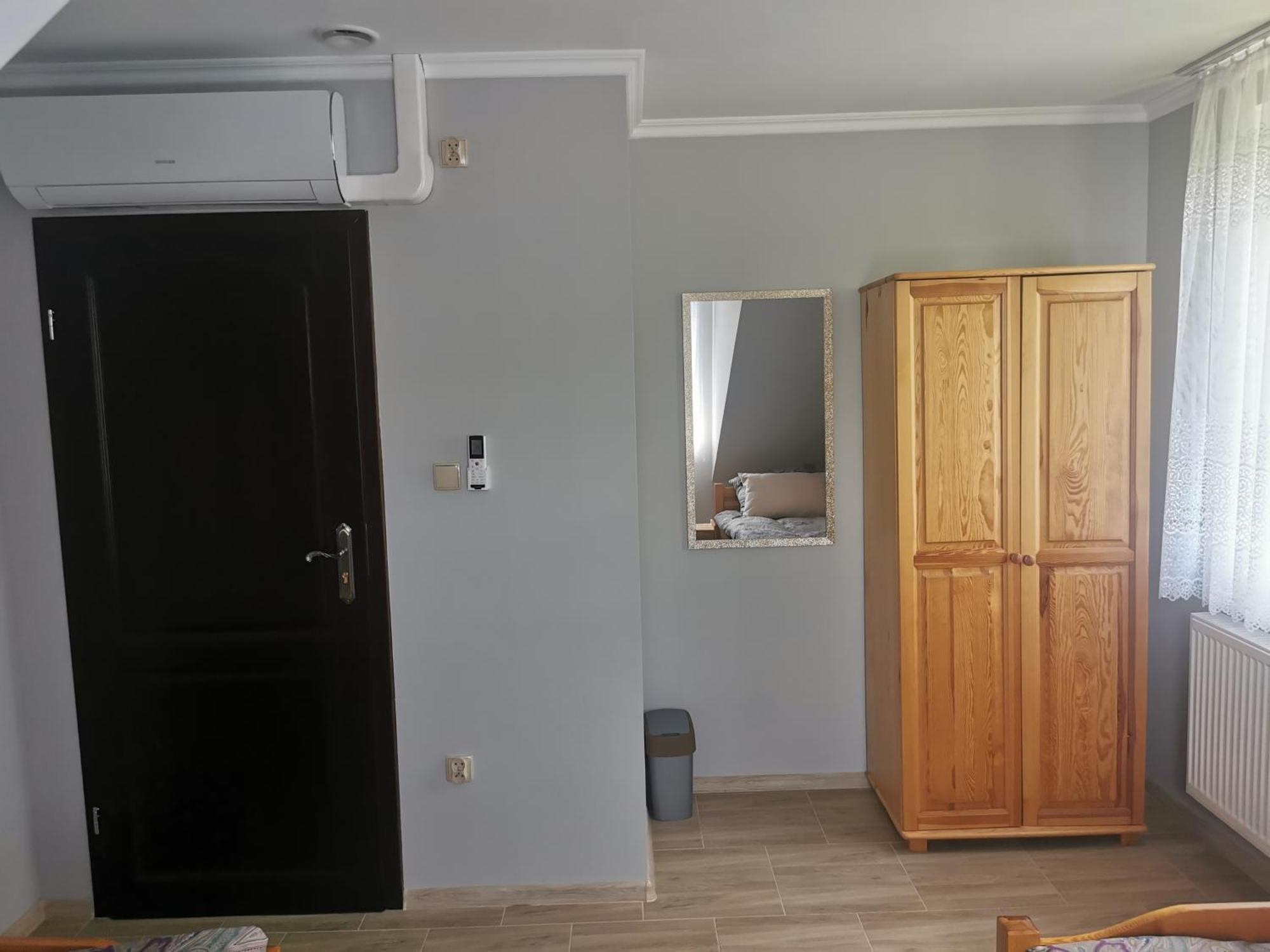 Zakole Sanu Villa Dubiecko Bilik gambar